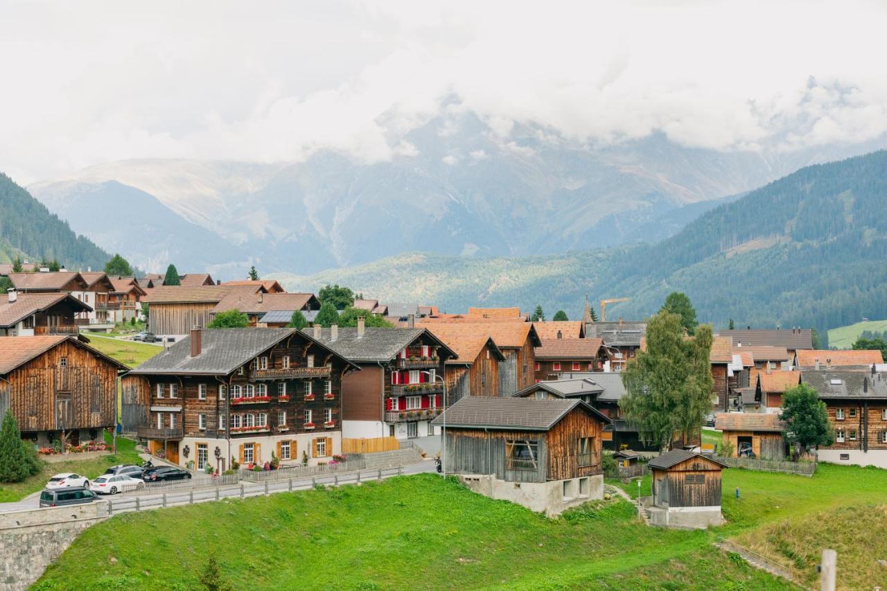 The Farmhouse Sedrun Luaran gambar