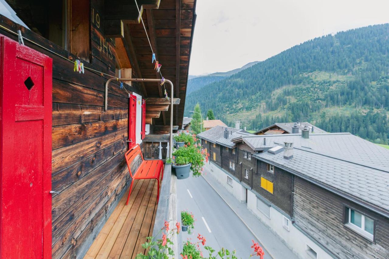 The Farmhouse Sedrun Luaran gambar